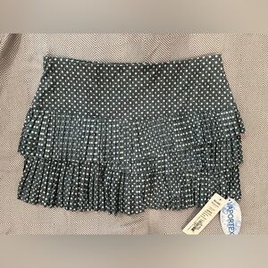 Lucky in love tennis skirt size